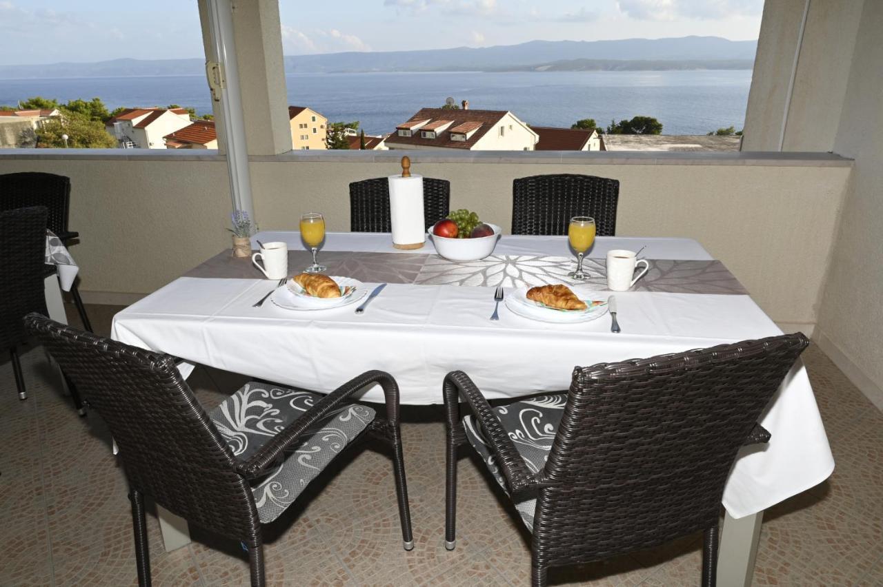 Apartments "Sea View" Miki & Ivana Bol Exterior photo