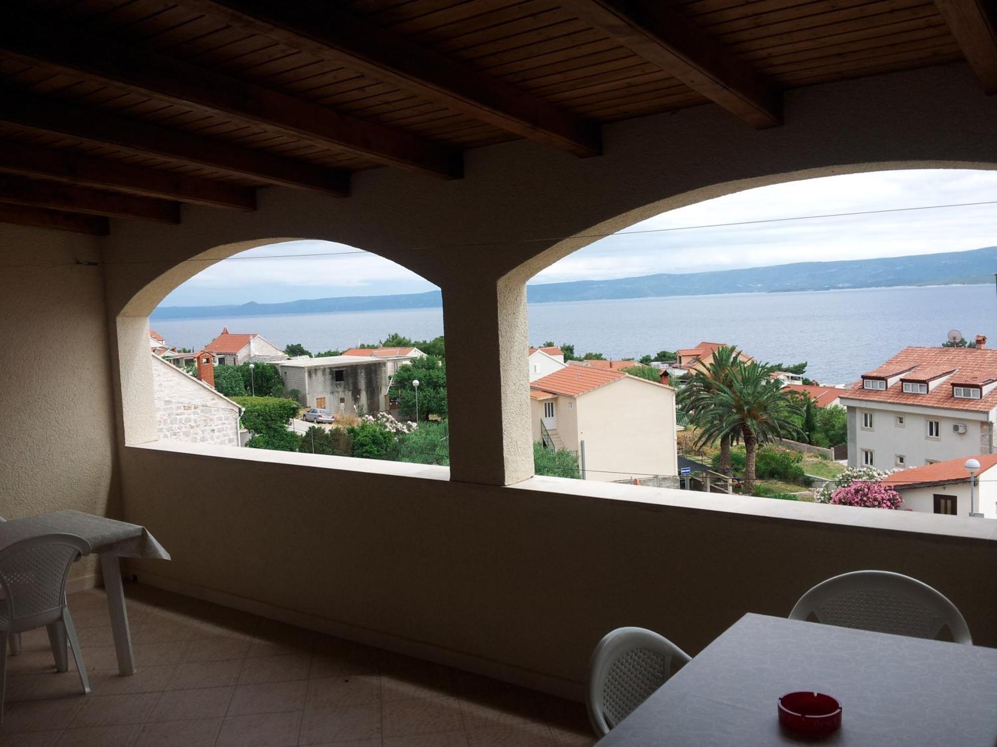 Apartments "Sea View" Miki & Ivana Bol Room photo